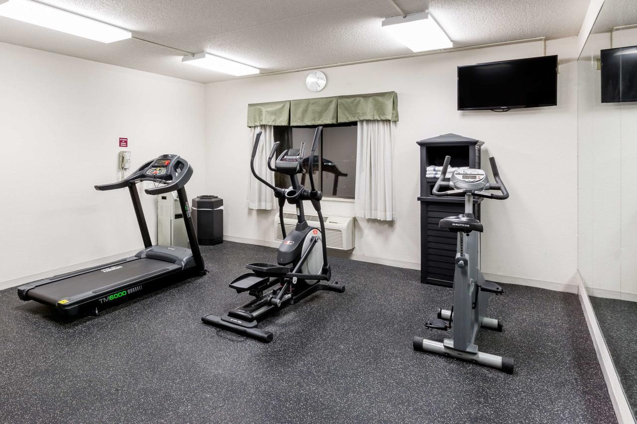 Ramada By Wyndham Platte City Kci Airport Екстер'єр фото