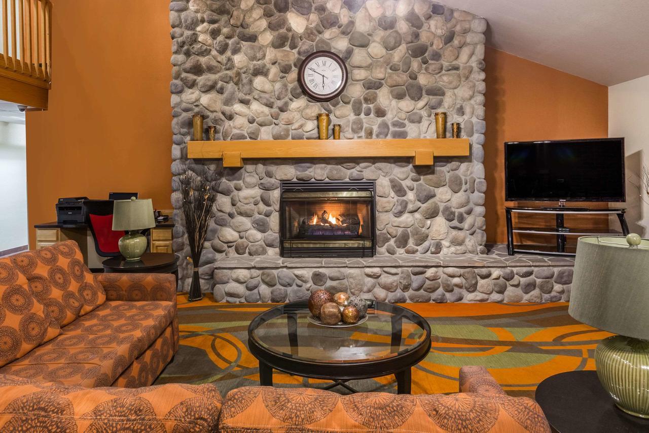 Ramada By Wyndham Platte City Kci Airport Екстер'єр фото