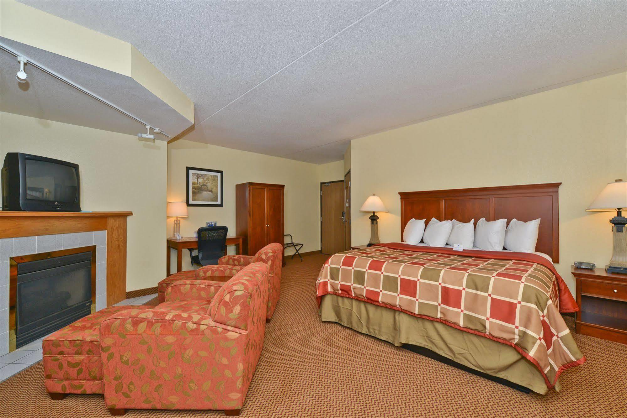 Ramada By Wyndham Platte City Kci Airport Номер фото